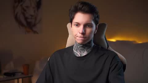 Snapshot of chillguy2k chatting on October 6, 2025, 12:52 am Rick online show from October 6, 2025, 12:52 am