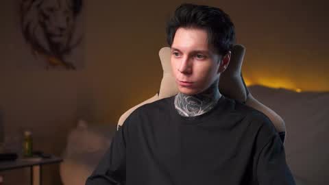 Snapshot of chillguy2k chatting on October 15, 2025, 3:23 pm Rick online show from October 15, 2025, 3:23 pm