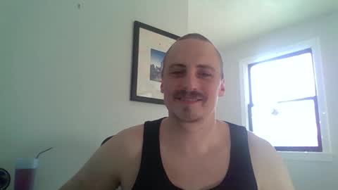 Chillsfguy online show from December 17, 2025, 6:25 pm