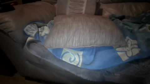 chippy70 online show from April 15, 2026, 5:58 am