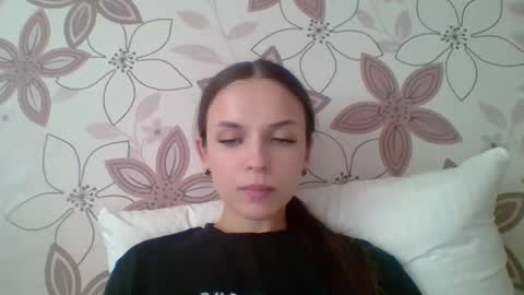 chloe45673 online show from June 1, 2026, 9:33 am