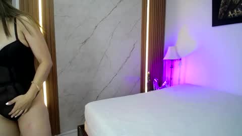 Chloe  online show from January 14, 2026, 12:44 pm