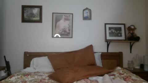 chloe and dic online show from February 18, 2025, 7:43 am