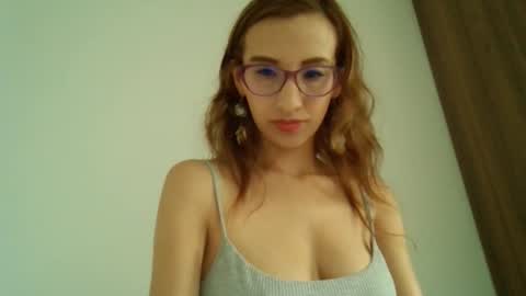 Snapshot of chloe_bitelly chatting on February 19, 2026, 8:16 pm Chloe Bitelly online show from February 19, 2026, 8:16 pm