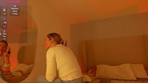 Chloe online show from March 5, 2026, 12:12 pm