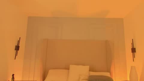 Chloe online show from April 18, 2026, 12:09 pm