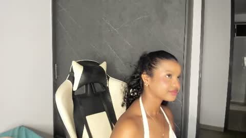 chloe online show from June 25, 2026, 11:53 pm
