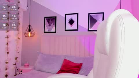 Chloe online show from February 7, 2025, 3:19 pm