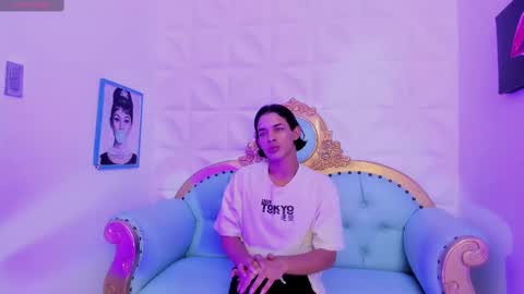 chloe online show from November 21, 2025, 9:57 pm