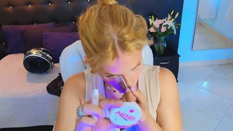 Snapshot of chloe_goddes chatting on December 9, 2024, 8:54 pm CHLOE online show from December 9, 2024, 8:54 pm