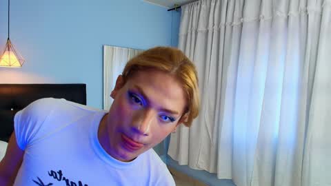 Snapshot of chloe_goddes chatting on December 19, 2024, 9:28 pm CHLOE online show from December 19, 2024, 9:28 pm