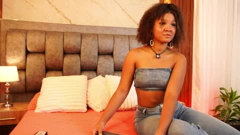 Chloe online show from March 31, 2026, 1:33 pm