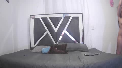 Chloe and Danna online show from February 6, 2026, 2:49 am