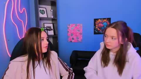 chloe_ley online show from March 2, 2026, 12:45 pm