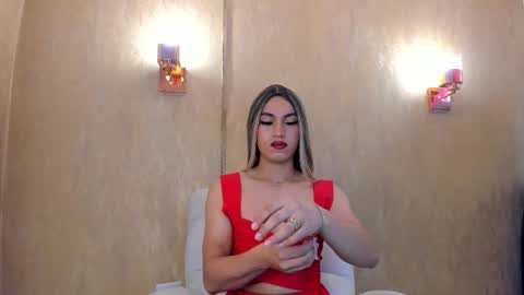 chloe_luxury online show from March 28, 2026, 3:00 pm