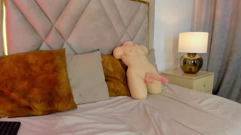 Snapshot of chloe_wilson7 chatting on March 7, 2026, 1:57 am chloe_wilson7 online show from March 7, 2026, 1:57 am