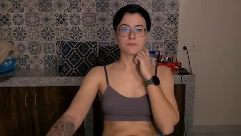 Eva and Sandra online show from February 9, 2025, 3:56 pm