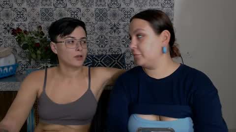 Eva and Sandra online show from March 8, 2025, 3:45 pm