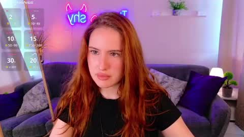 Chloe online show from June 14, 2026, 1:35 pm