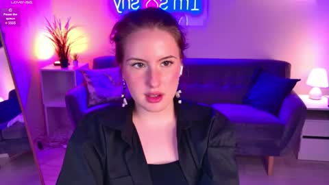 Chloe online show from July 1, 2026, 11:04 pm