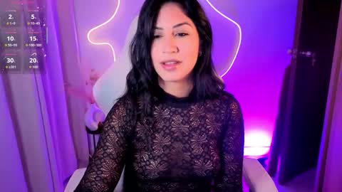 Chloe online show from March 11, 2026, 11:05 am