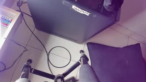 C H L O E  online show from March 5, 2026, 2:51 am