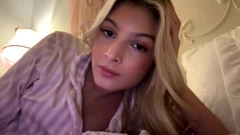 Snapshot of chloeesage chatting on January 14, 2026, 6:08 am chloeesage online show from January 14, 2026, 6:08 am