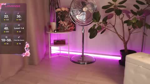 Chloe online show from November 16, 2025, 12:38 am