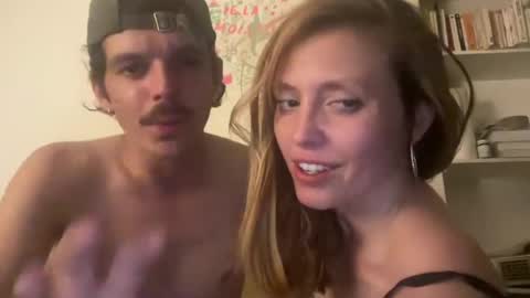 Snapshot of chloeetjade chatting on July 9, 2026, 4:27 am chloeetjade online show from July 9, 2026, 4:27 am