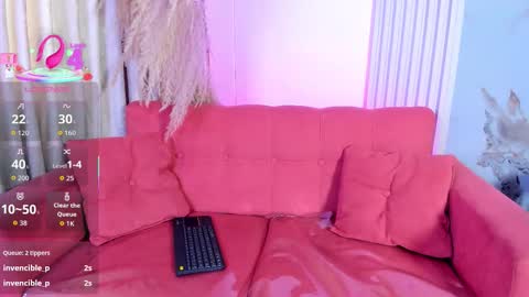 chloegils online show from December 13, 2025, 7:53 pm