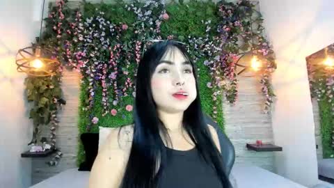 Snapshot of chloeharper1 chatting on December 1, 2025, 2:49 am Chloe online show from December 1, 2025, 2:49 am