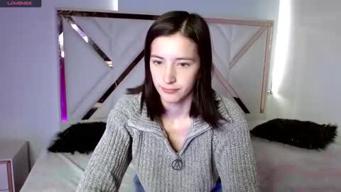 Snapshot of chloejohnsoon chatting on March 7, 2025, 1:07 pm Chloe online show from March 7, 2025, 1:07 pm