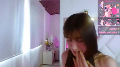 Chloe online show from December 13, 2025, 7:53 pm