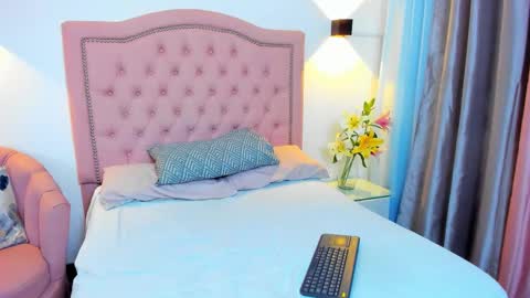 chloekey online show from March 13, 2026, 8:26 pm