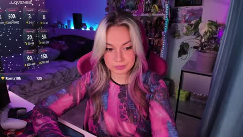 ChloeKohaku online show from December 6, 2024, 4:47 am