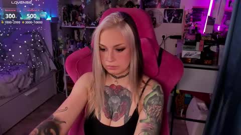 ChloeKohaku online show from October 15, 2025, 6:46 am