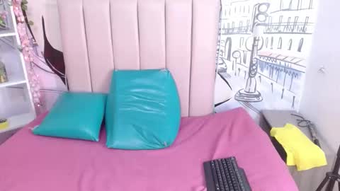 chloelust707rs online show from April 6, 2026, 4:46 am