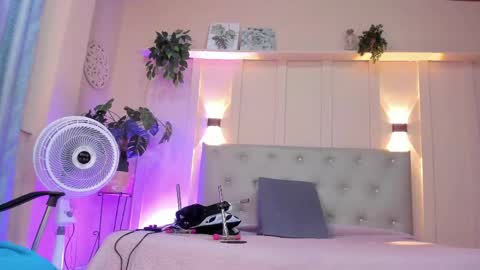 Chloe rosse online show from April 14, 2026, 1:22 am