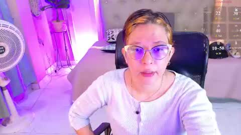 Snapshot of chloerossee chatting on July 2, 2026, 1:06 pm Chloe rosse online show from July 2, 2026, 1:06 pm