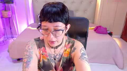 Snapshot of chloerossee chatting on July 17, 2026, 1:23 am Chloe rosse online show from July 17, 2026, 1:23 am