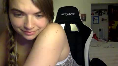 Snapshot of chloesays chatting on November 22, 2025, 11:37 pm Chloe Lane online show from November 22, 2025, 11:37 pm