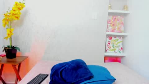 Chloe  online show from May 21, 2026, 8:49 pm