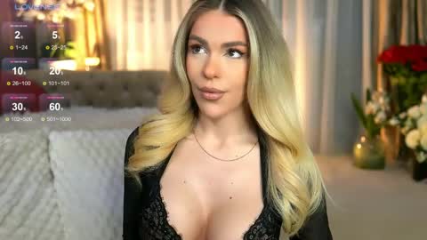 Chloe online show from March 27, 2026, 9:36 pm