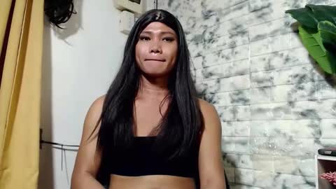 chloiedelight14 online show from April 12, 2026, 2:55 pm