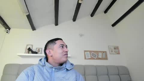 chlooe_zoe online show from April 13, 2026, 3:01 am