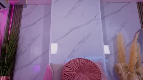 Snapshot of chlooee_ chatting on October 20, 2025, 1:06 am Chlooe online show from October 20, 2025, 1:06 am
