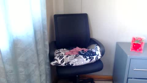 Snapshot of choccoa chatting on May 25, 2026, 5:57 am Daisy online show from May 25, 2026, 5:57 am