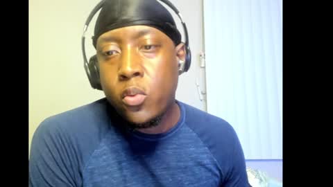 Snapshot of chocdude2877 chatting on January 5, 2025, 12:09 am Choc online show from January 5, 2025, 12:09 am