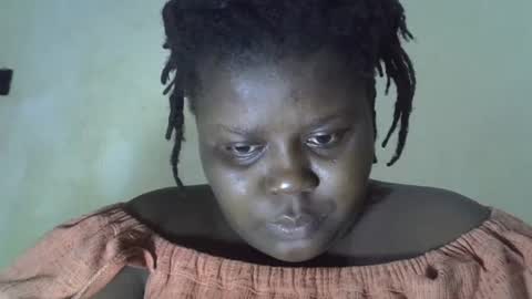 Snapshot of choclate_goddess chatting on July 7, 2026, 2:25 am Paula online show from July 7, 2026, 2:25 am