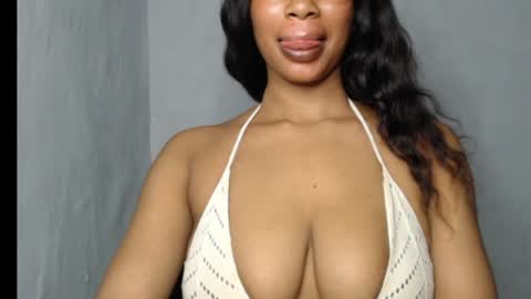 ESTHER online show from April 2, 2026, 7:22 pm